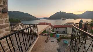 Гостевой дом BellaVistaZmukic Guesthouse Пераст Двухместный номер с 1 кроватью и общей ванной комнатой-18