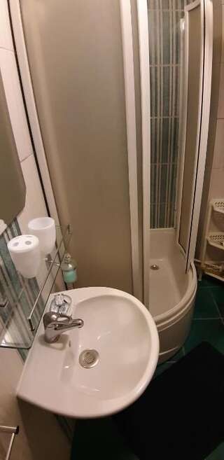 Гостевой дом BellaVistaZmukic Guesthouse Пераст Двухместный номер с 1 кроватью и общей ванной комнатой-71